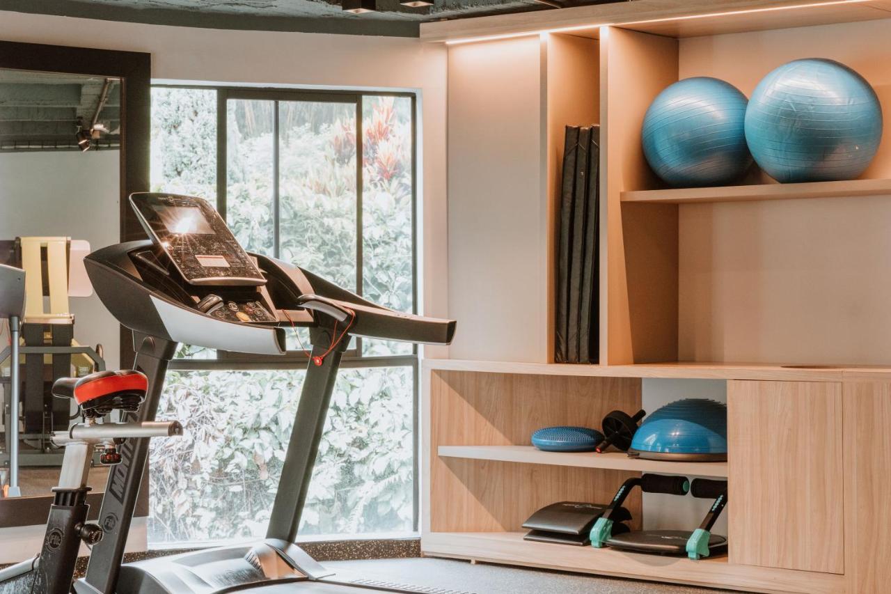 Hotel Park10 เมเดยิน ภายนอก รูปภาพ The gym at the hotel