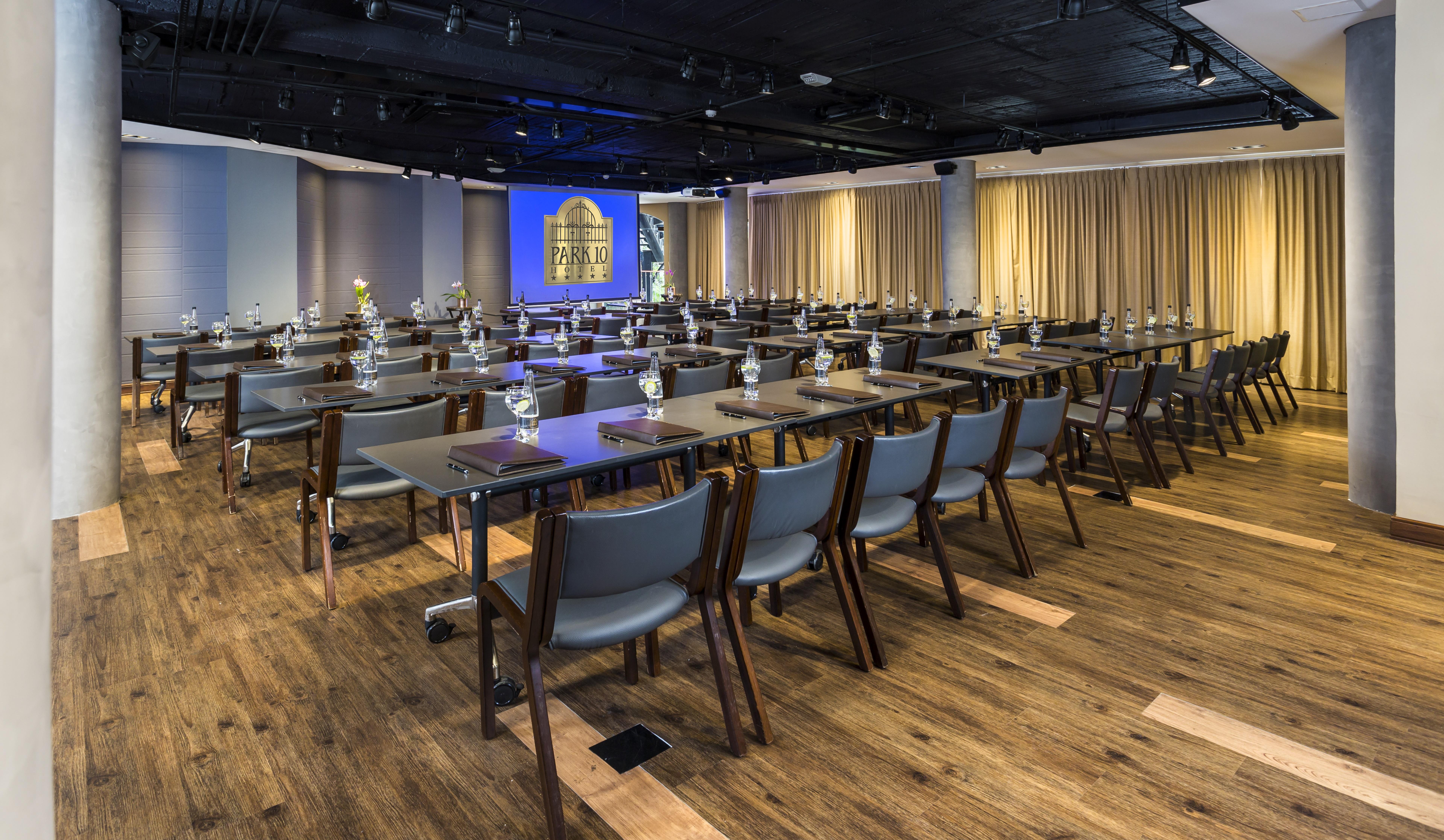 Hotel Park10 เมเดยิน ภายนอก รูปภาพ The Auditorium