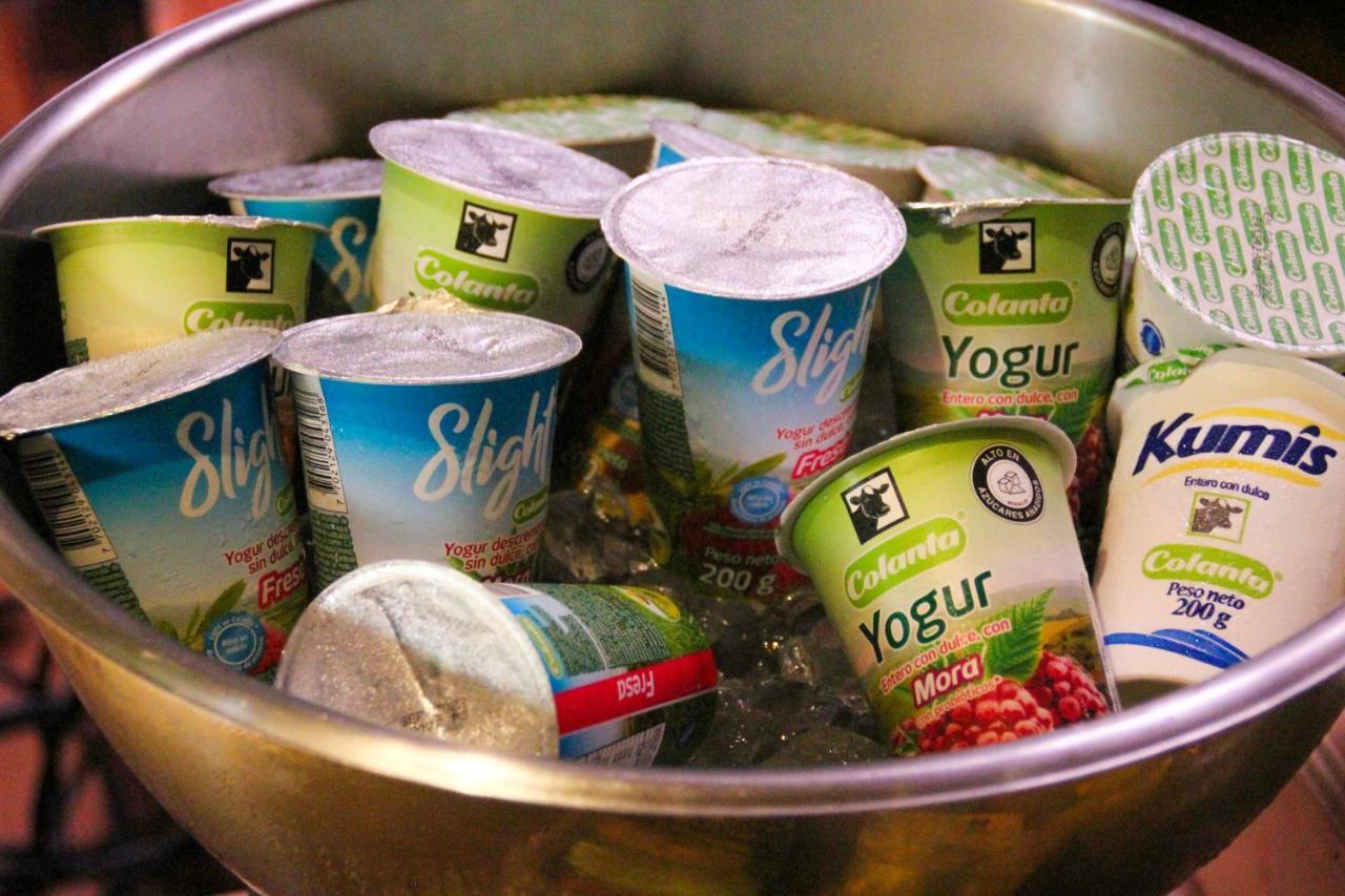 Hotel Park10 เมเดยิน ภายนอก รูปภาพ Yogurt