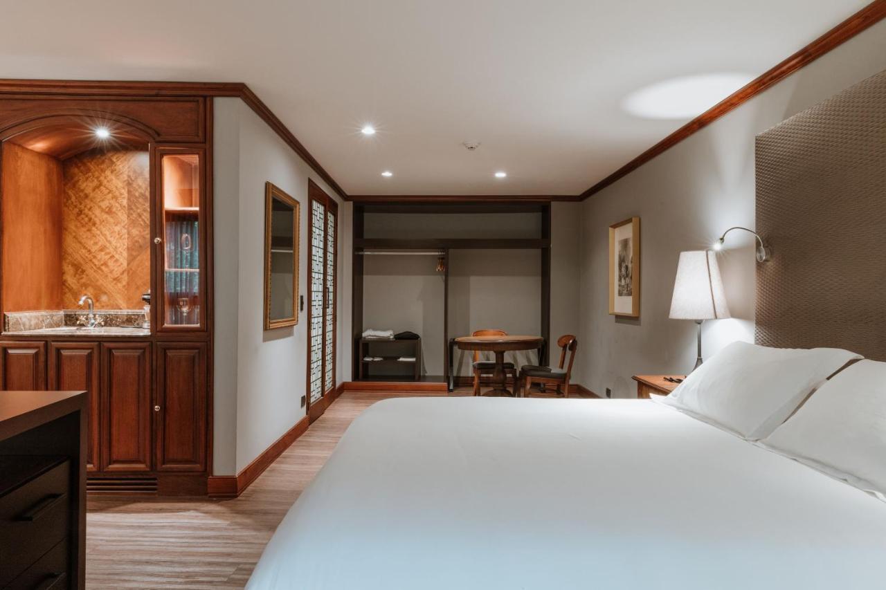 Hotel Park10 เมเดยิน ภายนอก รูปภาพ Deluxe Room