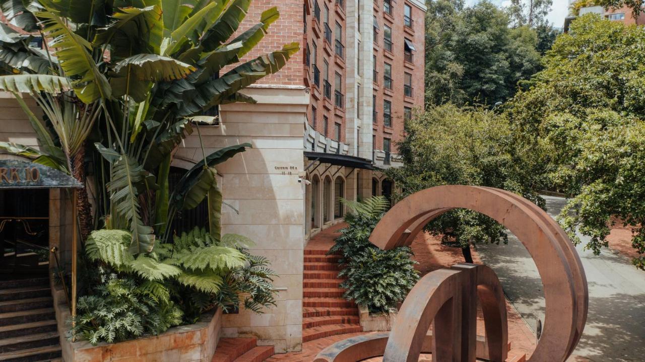 Hotel Park10 เมเดยิน ภายนอก รูปภาพ The entrance to the hotel