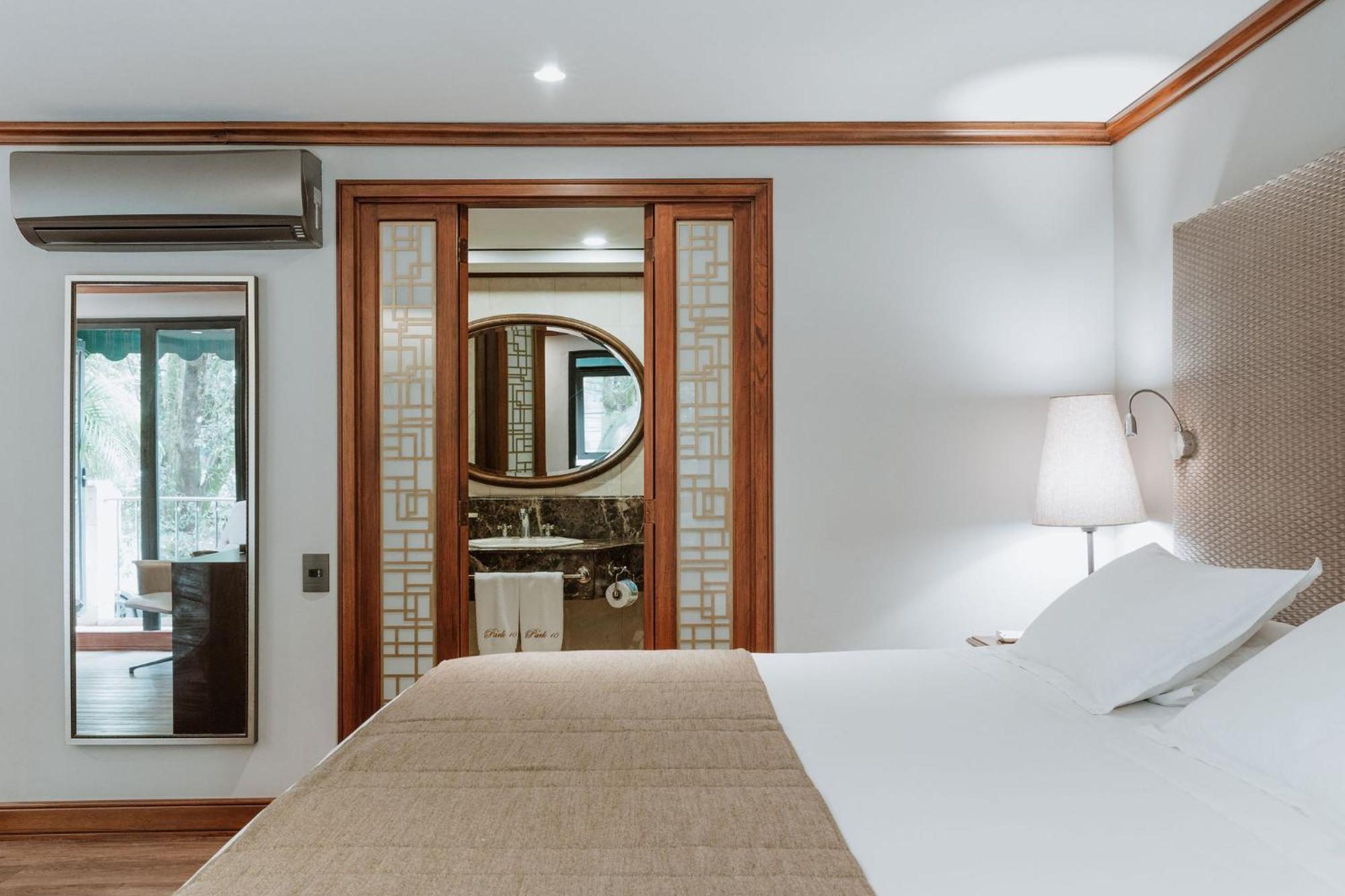 Hotel Park10 เมเดยิน ภายนอก รูปภาพ A room at the hotel
