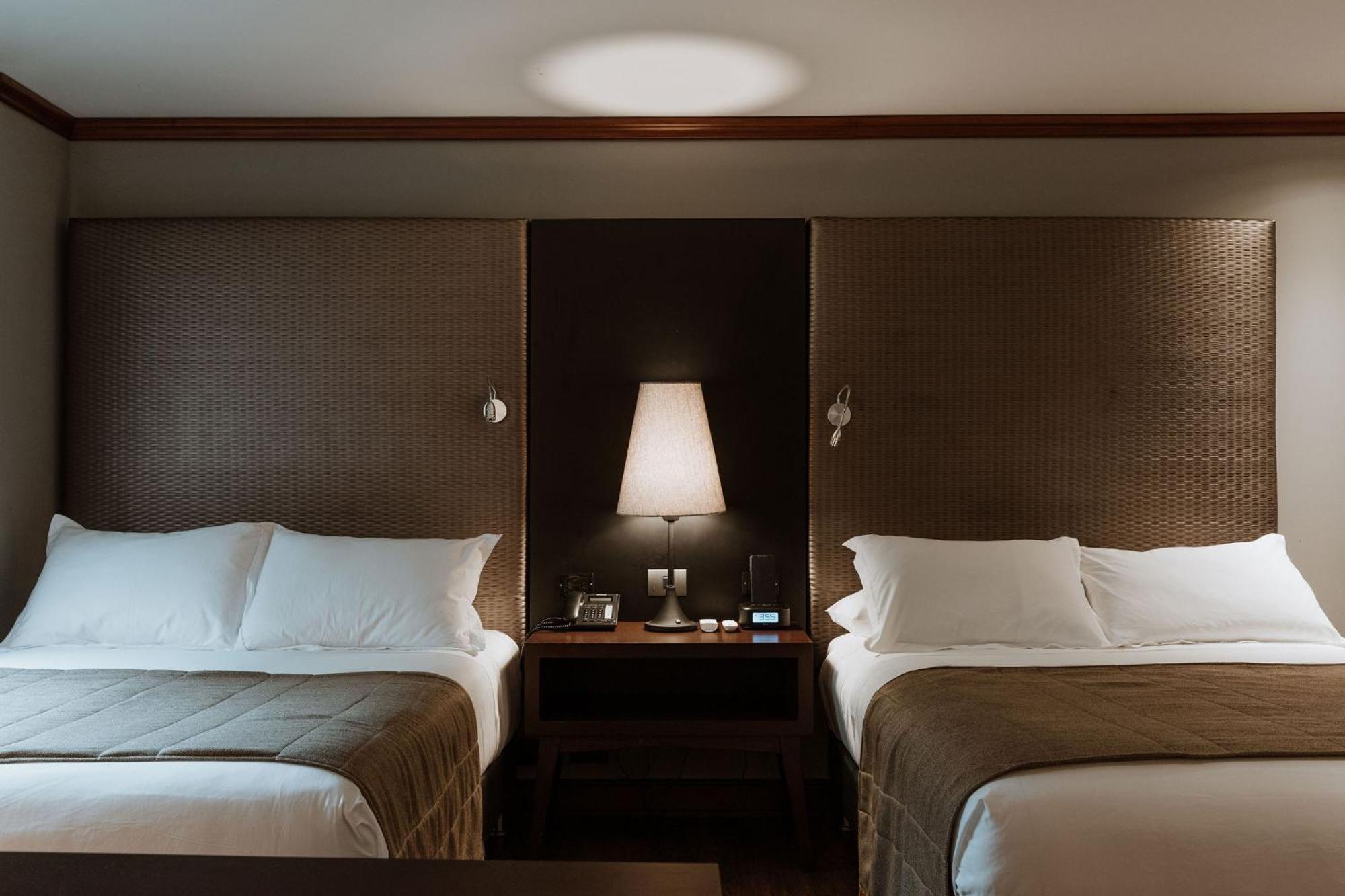 Hotel Park10 เมเดยิน ภายนอก รูปภาพ A room at the hotel